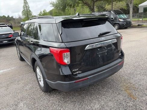 Used 2020 Ford Explorer XLT image 7