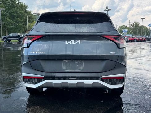 Used 2023 Kia Sportage LX AWD/4WD image 5