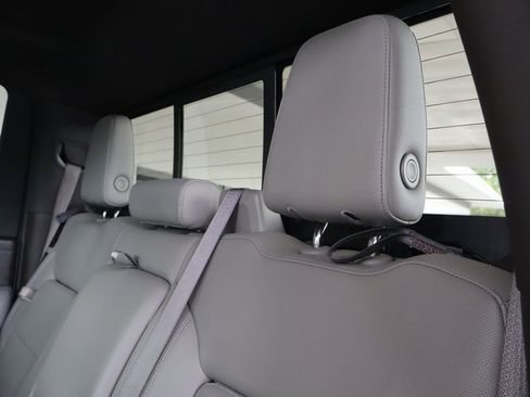 Used 2020 Chevrolet Silverado 2500 LTZ w/ LTZ Plus Package image 44