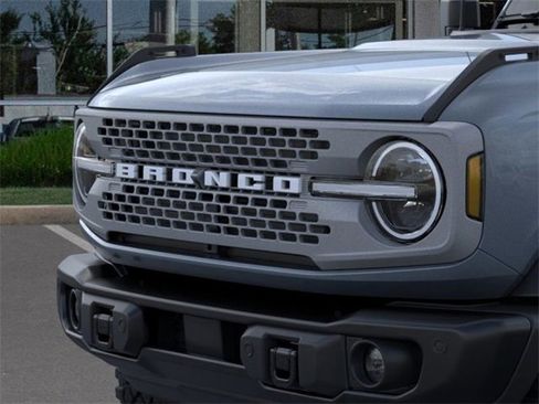 New 2025 Ford Bronco Badlands image 19