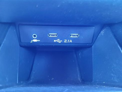 Used 2021 Subaru Outback Limited image 19