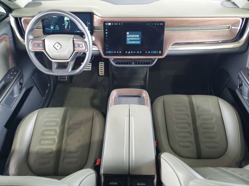 Used 2024 Rivian R1S Adventure AWD/4WD image 12