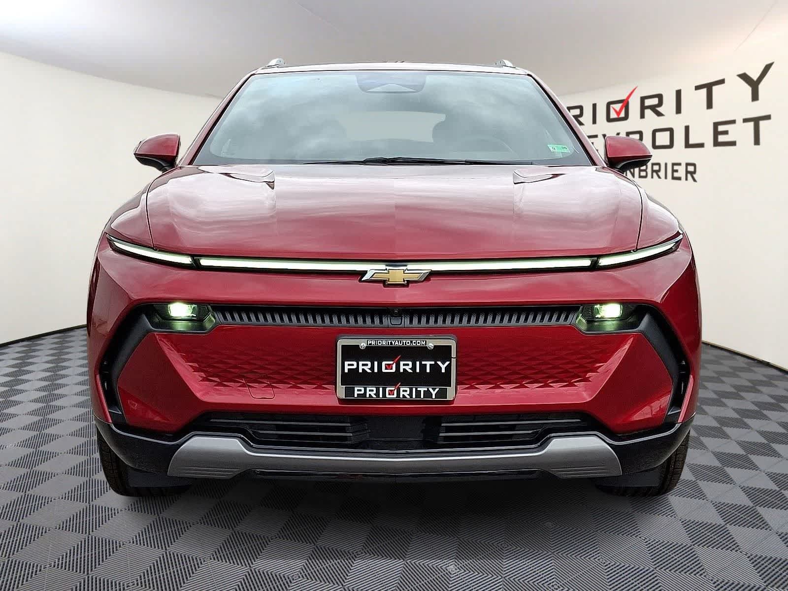 New 2025 Chevrolet Equinox EV LT FWD image 2