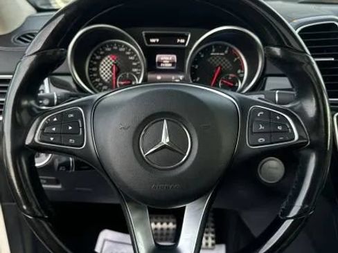 Used 2018 Mercedes-Benz GLE 43 AMG 4MATIC image 29