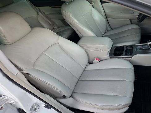 Used 2011 Subaru Legacy 2.5i Limited image 16