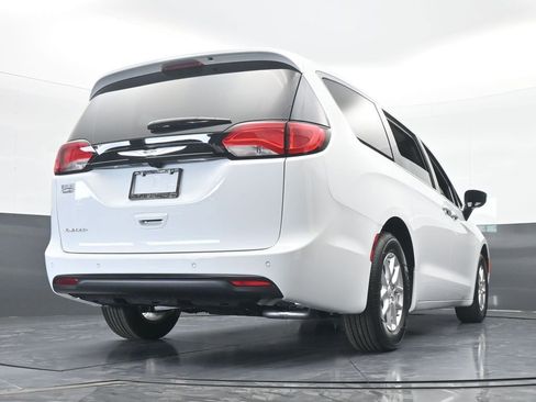 New 2026 Chrysler Voyager LX image 53