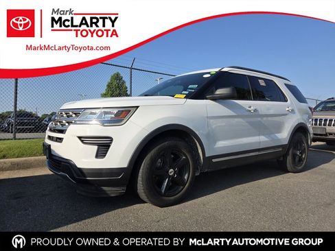 Used 2018 Ford Explorer XLT FWD image 1