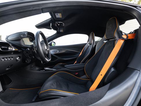 Used 2023 McLaren Artura RWD image 74