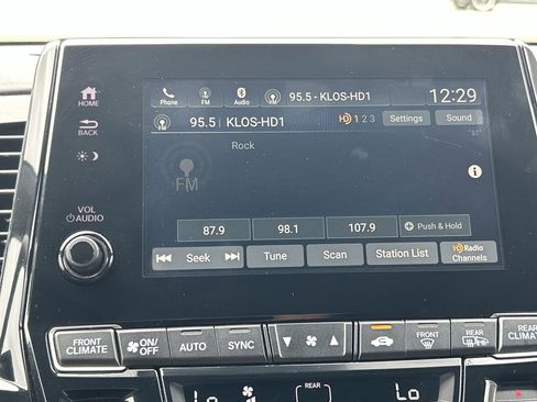 Certified 2024 Honda Odyssey Sport image 12
