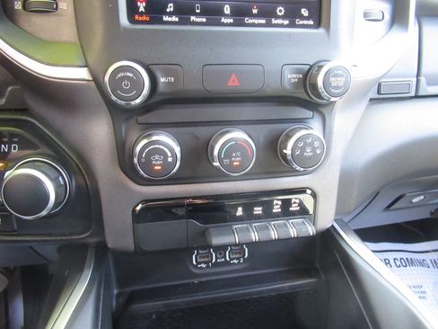 Used 2021 RAM 1500 Big Horn AWD/4WD image 24