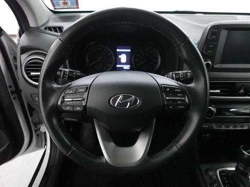 Used 2021 Hyundai Kona Limited AWD/4WD image 16