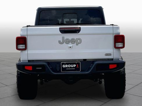 Used 2021 Jeep Gladiator Overland w/ Popular Equipment Package AWD/4WD image 5