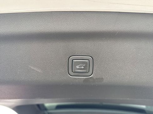 Used 2023 Cadillac Escalade Sport image 34