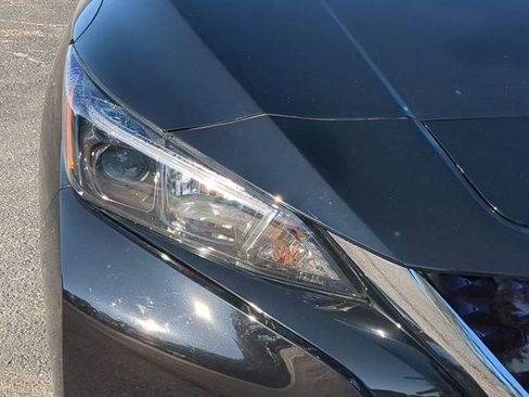 Used 2022 Nissan Leaf SV image 9