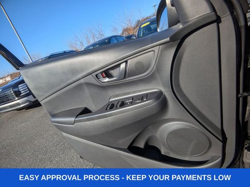 Used 2023 Hyundai Kona SEL w/ Cargo Package image 34