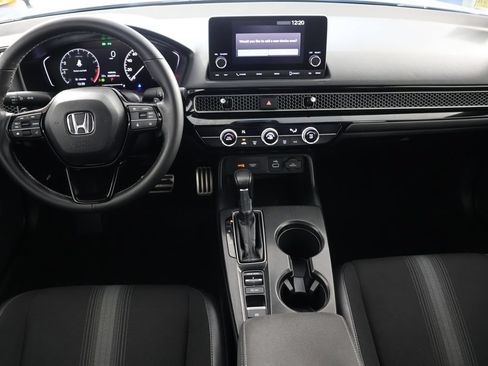 Used 2024 Honda Civic Sport image 2