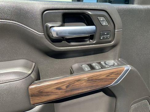 Used 2021 GMC Sierra 2500 SLT w/ SLT Convenience Package AWD/4WD image 16