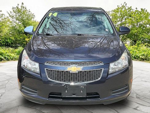 Used 2014 Chevrolet Cruze LT FWD image 3