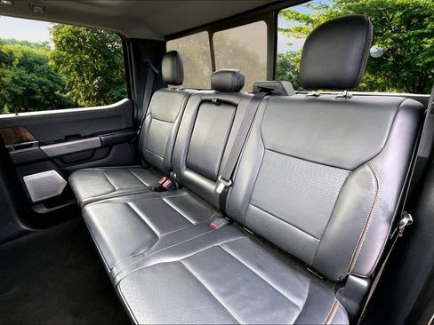 Used 2021 Ford F150 Lariat w/ Equipment Group 502A High image 26