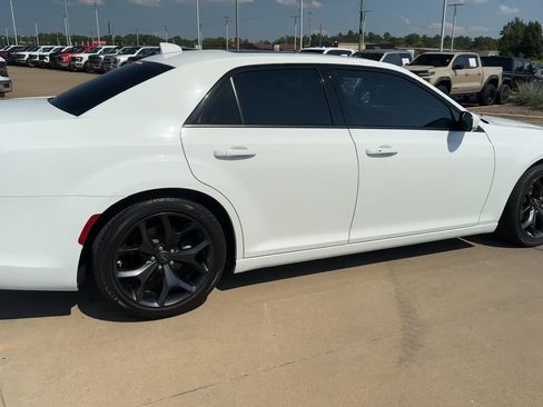 Used 2023 Chrysler 300 S image 7