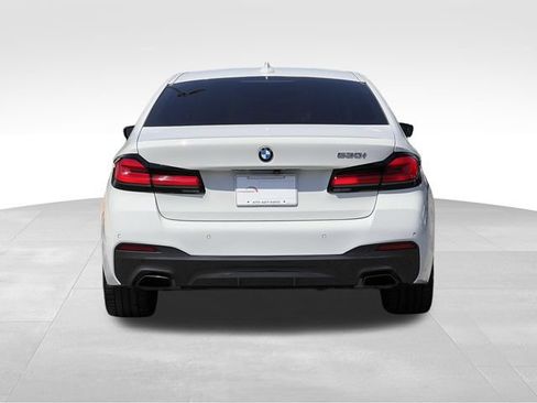Used 2022 BMW 530i w/ M Sport Package RWD image 4