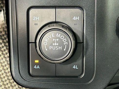 Used 2025 Ford F150 Lariat w/ Equipment Group 502A High AWD/4WD image 26