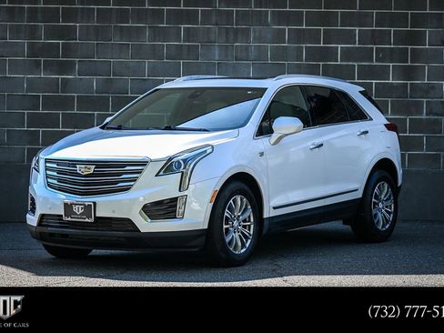 Used 2019 Cadillac XT5 Luxury FWD image 1