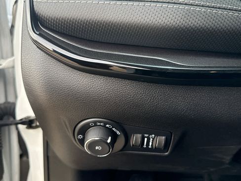 Used 2023 Jeep Compass Altitude image 16