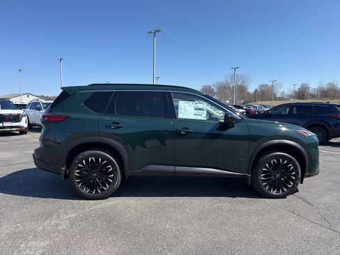 New 2026 Nissan Rogue SV AWD/4WD image 4