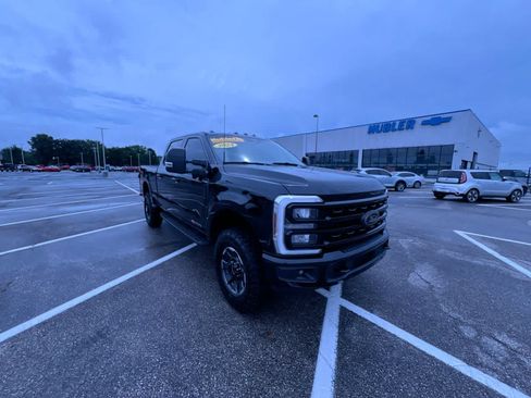 Used 2024 Ford F350 Lariat w/ Lariat Ultimate Package AWD/4WD image 2