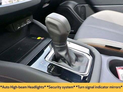 Used 2025 Subaru Forester Sport image 10