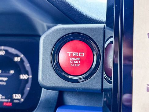 Used 2026 Toyota Tacoma TRD Off-Road w/ TRD Off Road Upgrade Package AWD/4WD image 25