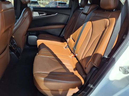 Used 2022 Lincoln Nautilus Reserve w/ Equipment Group 202A image 24