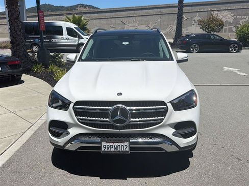 Used 2025 Mercedes-Benz GLE 350 4MATIC image 2