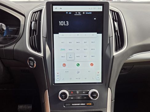Used 2022 Ford Edge SEL image 12