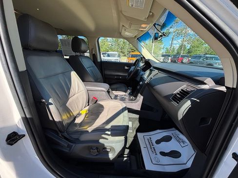 Used 2016 Ford Flex SEL w/ Equipment Group 202A AWD/4WD image 20