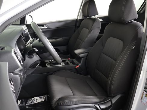 Used 2020 Kia Sportage LX AWD/4WD image 25