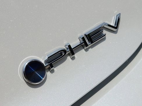 New 2026 Toyota Prius Plug-In Hybrid FWD image 9