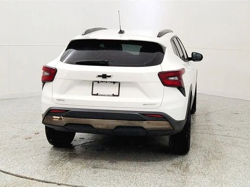 Used 2025 Chevrolet Trax ACTIV w/ Driver Confidence Package image 6