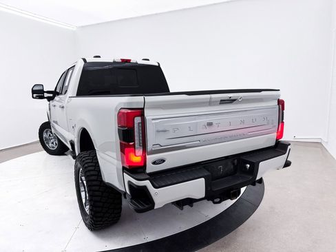 Used 2023 Ford F350 Platinum image 4