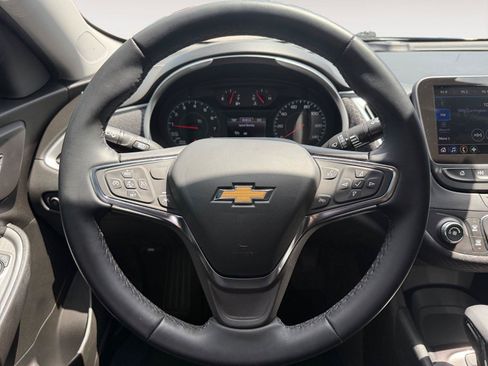 Used 2023 Chevrolet Malibu RS FWD image 16