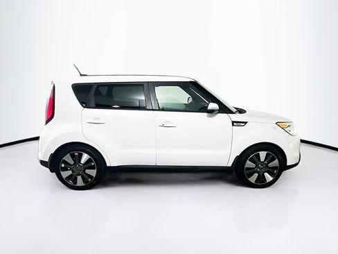 Used 2014 Kia Soul ! w/ Sun & Sound Package image 10