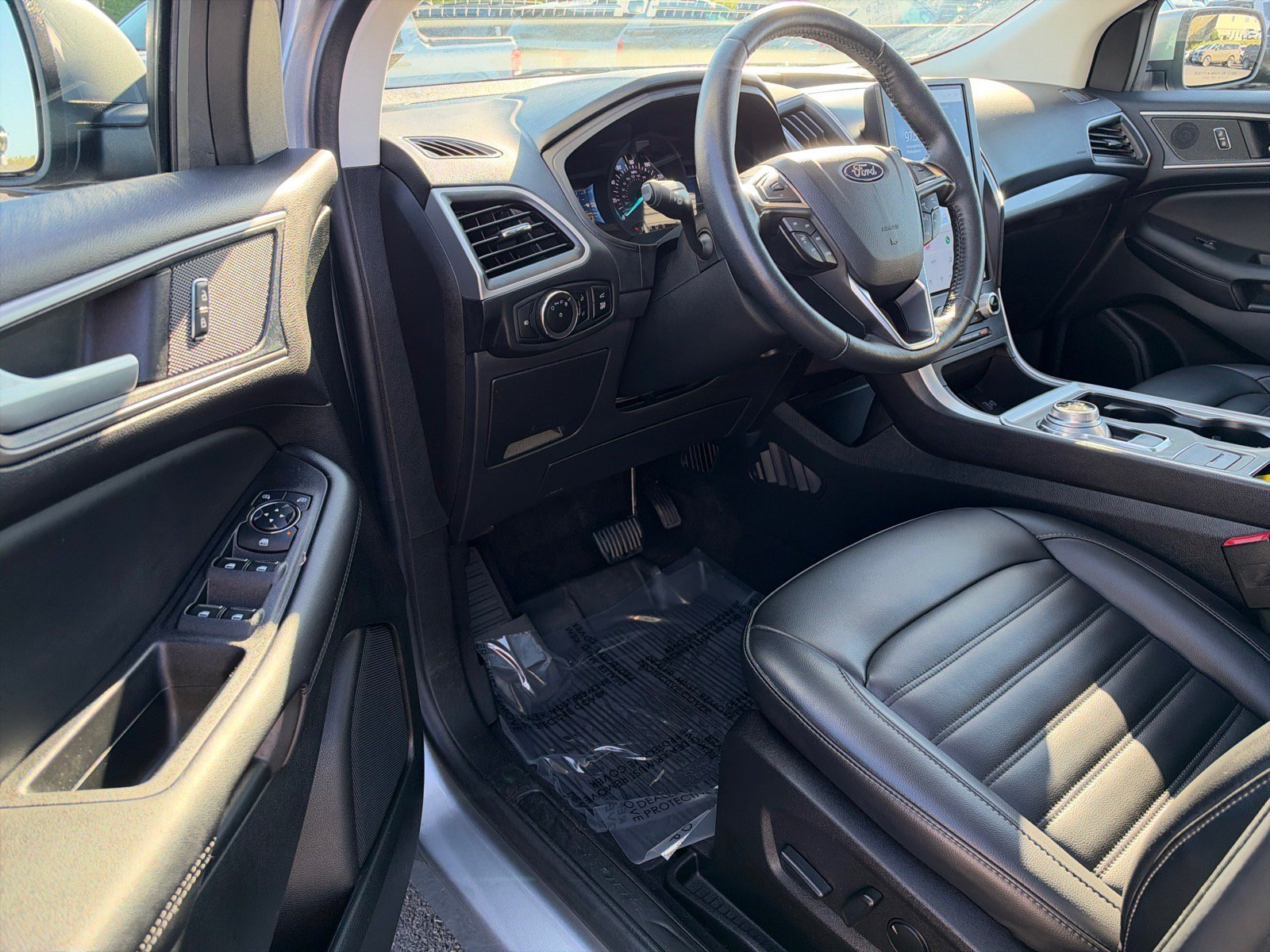 Used 2024 Ford Edge SEL w/ Convenience Package AWD/4WD image 6