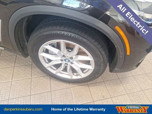 Used 2023 BMW X5 xDrive45e image 32