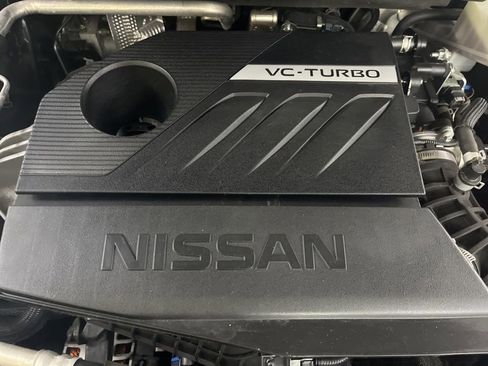 Used 2022 Nissan Rogue SV FWD image 10