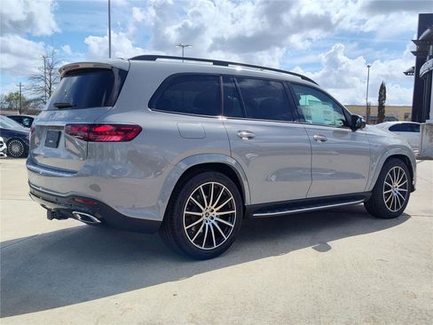 New 2026 Mercedes-Benz GLS 450 4MATIC image 4