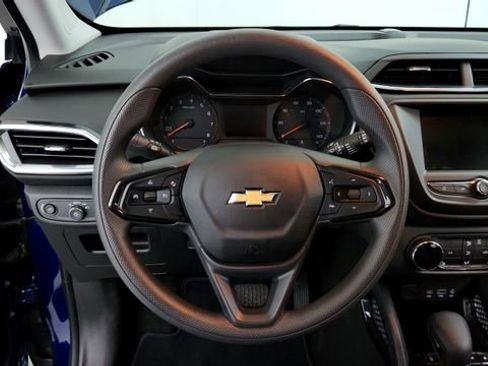 Used 2023 Chevrolet TrailBlazer LT w/ Confidence II Package image 14