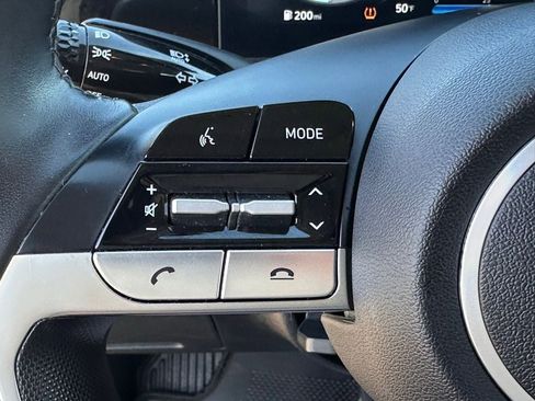 Used 2023 Hyundai Elantra Limited image 26