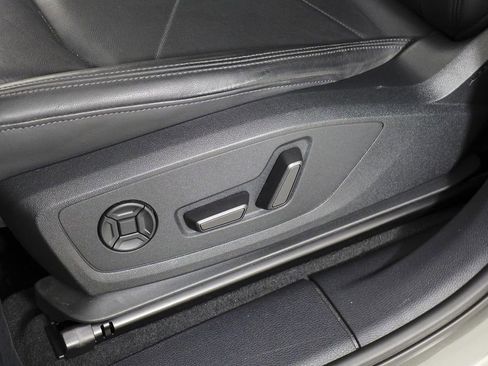 Used 2022 Audi Q3 2.0T Premium w/ Convenience Package image 23