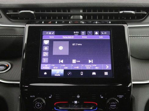 New 2025 Jeep Grand Cherokee Altitude image 30